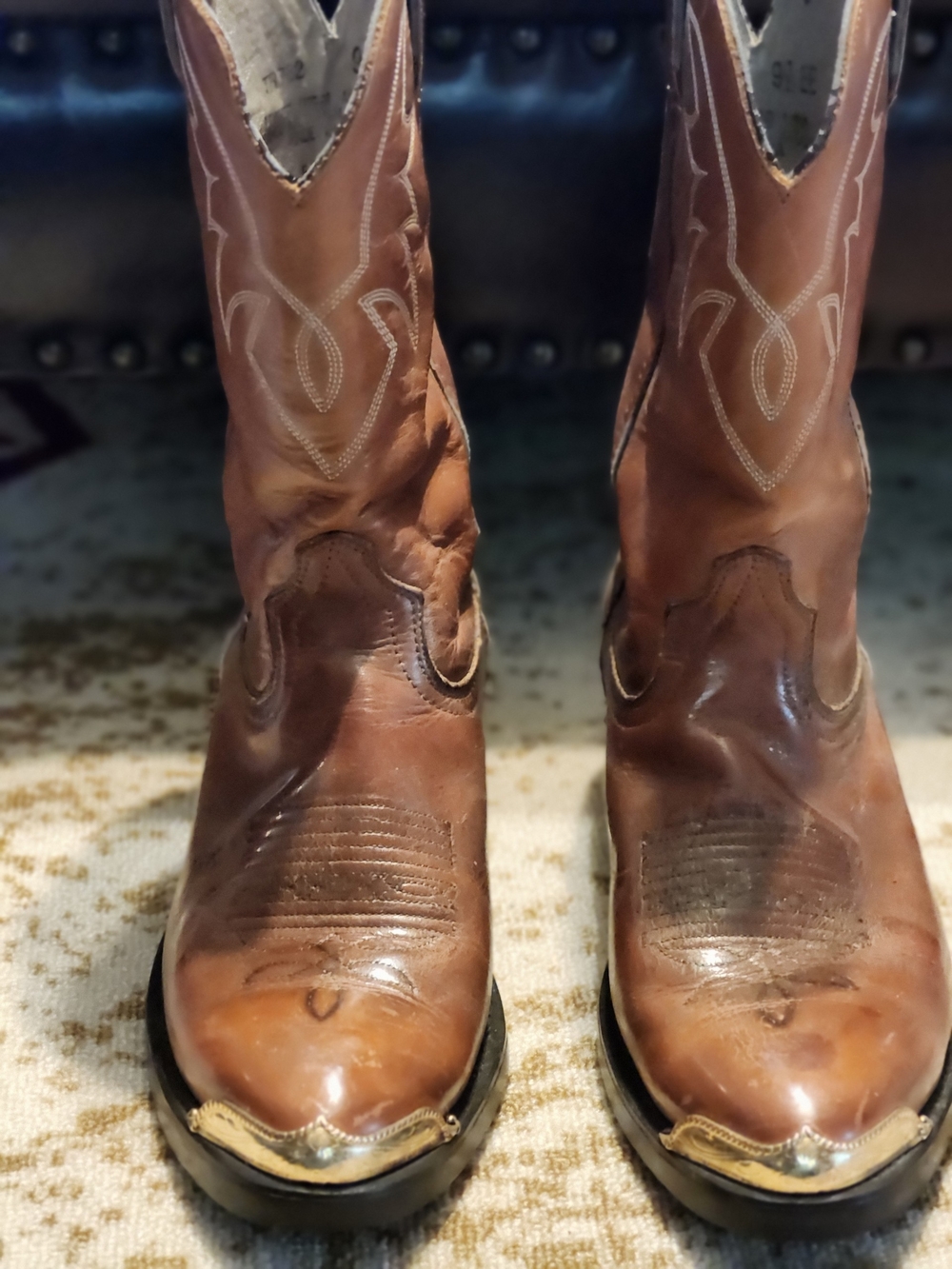 Classic Brown Leather Western Cowboy Boots - Embroidered Shaft